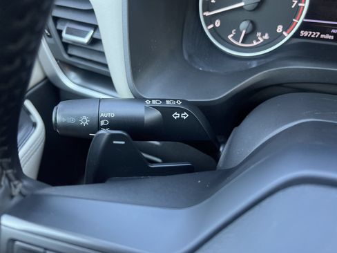 Used 2025 Nissan Rogue SV AWD/4WD image 9