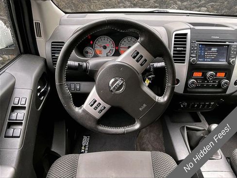 Used 2015 Nissan Frontier PRO-4X AWD/4WD image 5