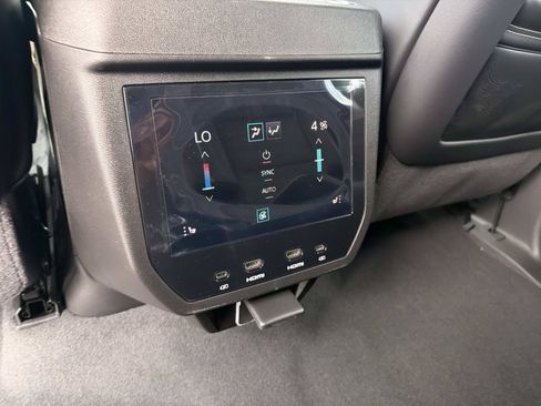 New 2026 GMC Yukon Denali Ultimate AWD/4WD image 16