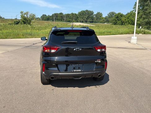 Used 2022 Chevrolet TrailBlazer RS w/ Sun and Liftgate Package AWD/4WD image 4