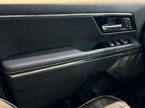 New 2025 GMC Sierra EV Denali image 29