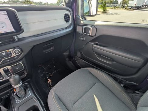 Used 2026 Jeep Wrangler Sport AWD/4WD image 18