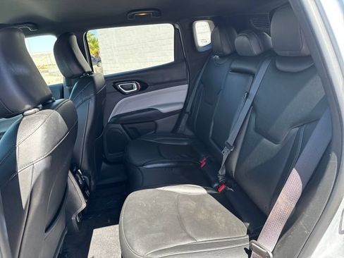 Used 2025 Jeep Compass Limited AWD/4WD image 28