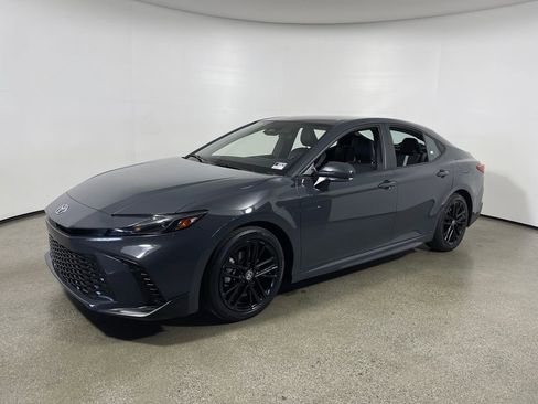 Certified 2025 Toyota Camry SE FWD image 7