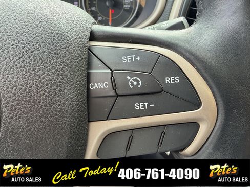 Used 2016 Jeep Cherokee Sport w/ Cold Weather Group AWD/4WD image 27