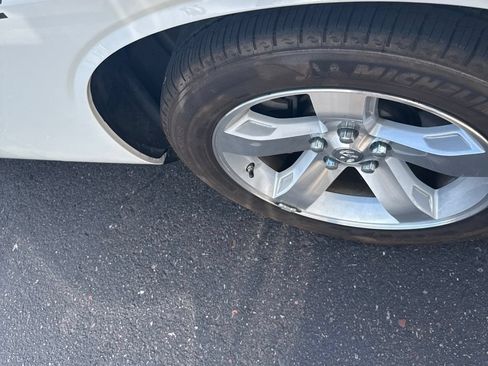 Used 2009 Dodge Challenger R/T RWD image 12