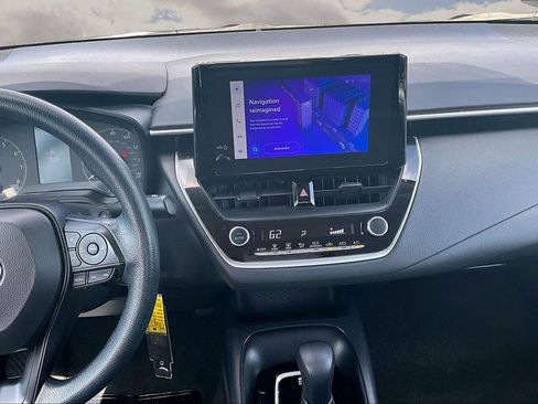 Used 2023 Toyota Corolla LE image 9