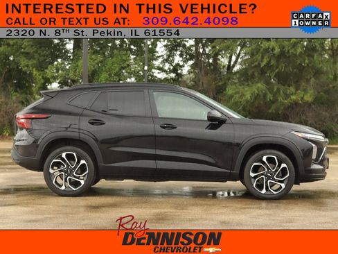 Used 2025 Chevrolet Trax RS w/ Sunroof Package FWD image 8
