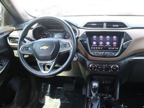 Used 2021 Chevrolet TrailBlazer ACTIV w/ Convenience Package FWD image 21