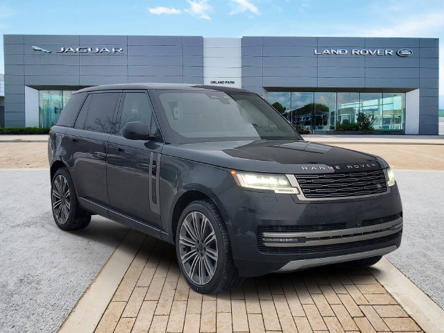 Certified 2026 Land Rover Range Rover Long Wheelbase SE AWD/4WD image 3