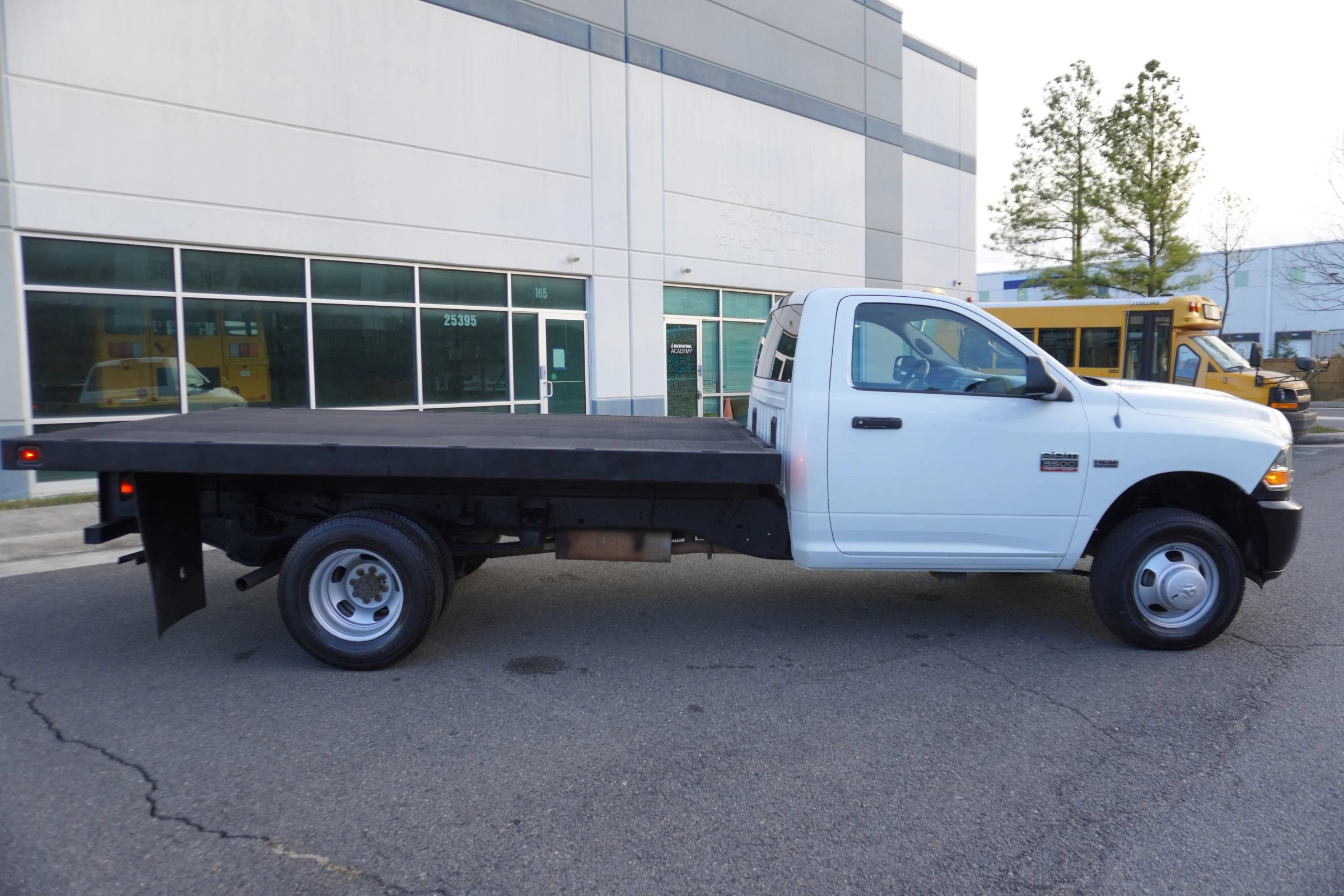 Used 2011 RAM 3500 ST RWD image 8