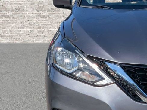 Used 2017 Nissan Sentra SV w/ Style Package FWD image 10