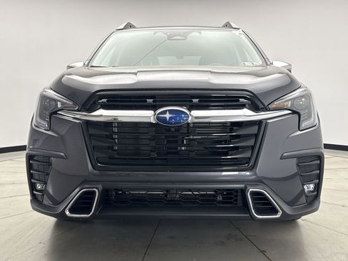 Used 2023 Subaru Ascent Touring AWD/4WD image 8