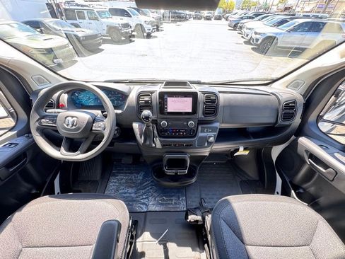 Used 2025 RAM ProMaster 2500 w/ Convenience Group FWD image 14
