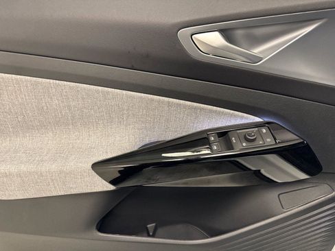 New 2026 Volkswagen ID.4 Pro image 10