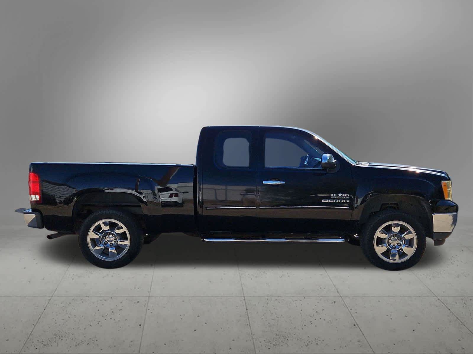 Used 2010 GMC Sierra 1500 SLE w/ Texas Edition RWD image 9