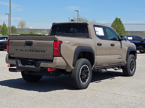 New 2026 Toyota Tacoma TRD Off-Road w/ TRD Off Road Premium Package AWD/4WD image 4