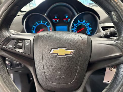 Used 2013 Chevrolet Cruze LT FWD image 17