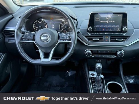 Used 2024 Nissan Altima 2.5 SR image 17