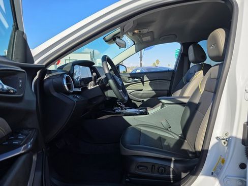 Used 2025 Chevrolet Trax ACTIV w/ Driver Confidence Package image 13