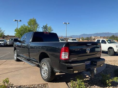Used 2022 RAM 3500 Tradesman w/ Chrome Appearance Group AWD/4WD image 6
