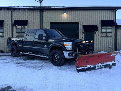 Used 2016 Ford F250 XLT image 1