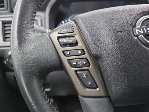 Used 2024 Nissan Titan SV w/ SV Bronze Edition Package image 30