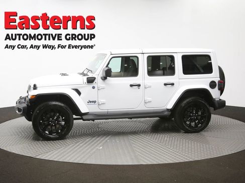Used 2025 Jeep Wrangler Unlimited Sahara AWD/4WD image 58