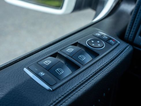 Used 2017 Mercedes-Benz G 63 AMG 4MATIC image 28