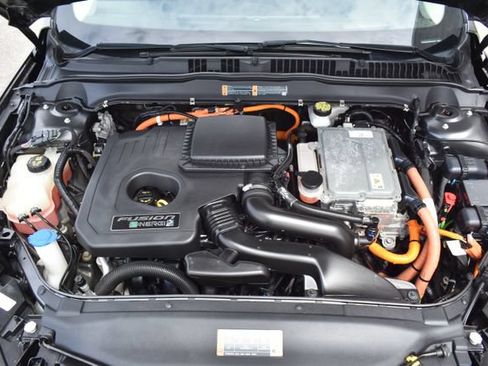 Used 2019 Ford Fusion Energi Titanium FWD image 51