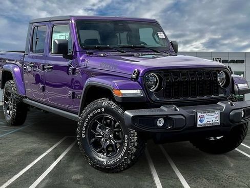 New 2026 Jeep Gladiator Sport AWD/4WD image 14