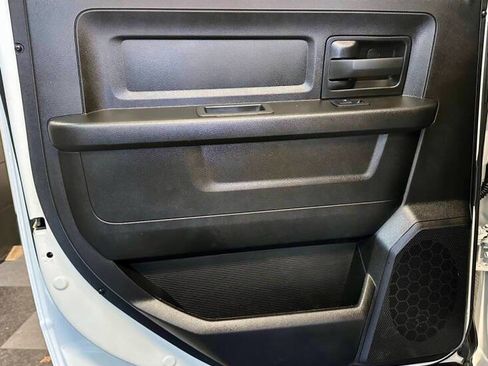 Used 2022 RAM 3500 Big Horn image 9