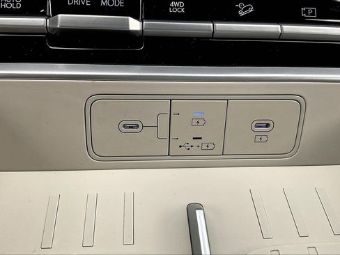 Used 2026 Hyundai Santa Fe SE image 15