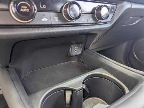 Used 2024 Honda HR-V Sport image 27