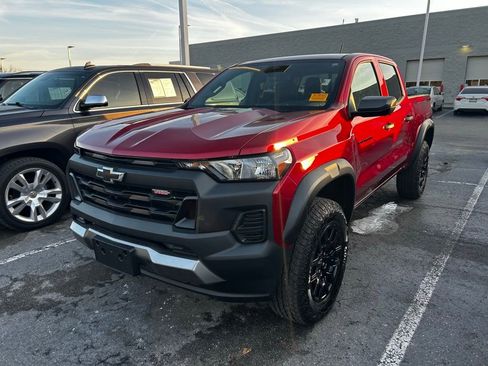 Used 2025 Chevrolet Colorado Trail Boss image 1