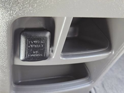 Used 2010 Honda CR-V LX image 27