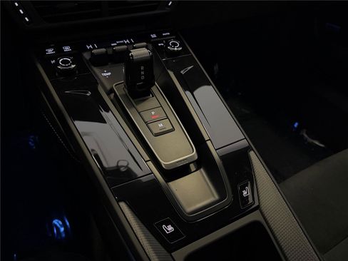 Certified 2025 Porsche 911 Carrera GTS image 18