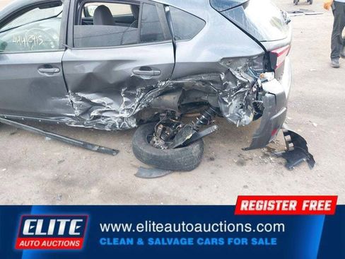 Used 2021 Subaru Crosstrek 2.5i Sport w/ Moonroof Package image 11