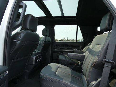 Certified 2023 Ford Expedition Platinum AWD/4WD image 20