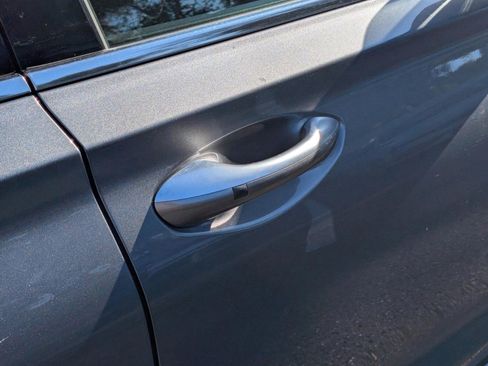 Used 2019 Hyundai Santa Fe Limited image 27