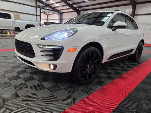 Used 2016 Porsche Macan S image 21