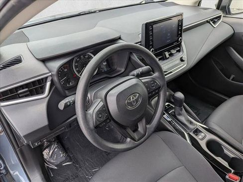 Used 2022 Toyota Corolla LE image 10