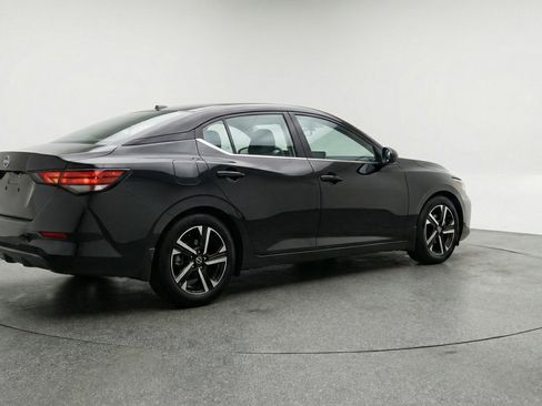 Used 2025 Nissan Sentra SV image 9