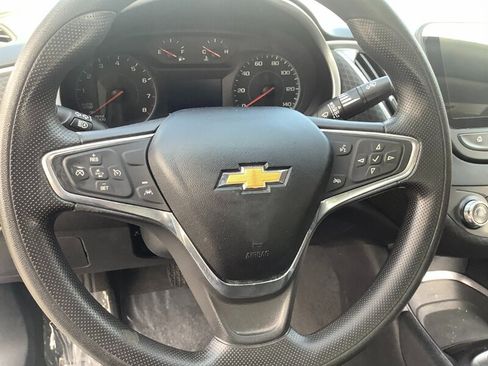 Used 2019 Chevrolet Malibu LS w/ Driver Confidence Package II FWD image 18