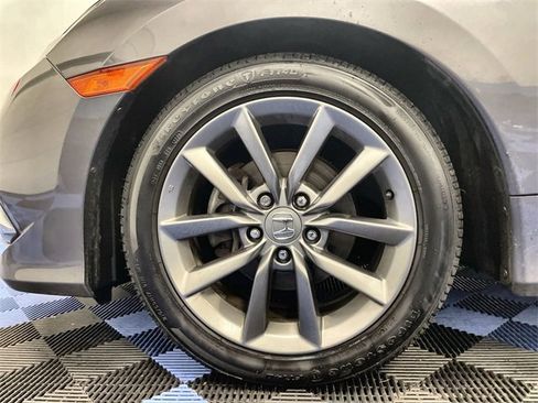 Certified 2019 Honda Civic EX image 10