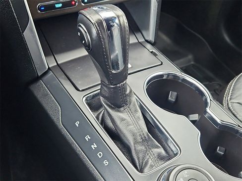 Used 2018 Ford Explorer Limited image 30
