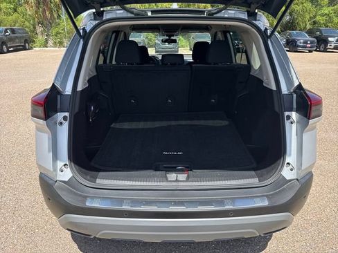 Certified 2021 Nissan Rogue SV FWD image 13