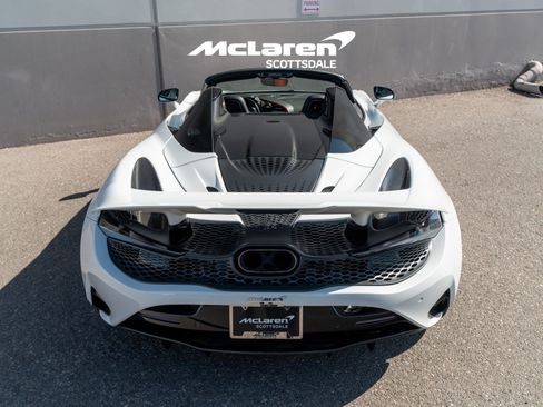 Used 2024 McLaren 750S Spider RWD image 33