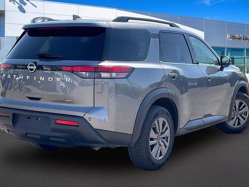 Used 2025 Nissan Pathfinder SV AWD/4WD image 2