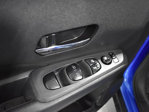Certified 2024 Nissan Kicks SV FWD image 15
